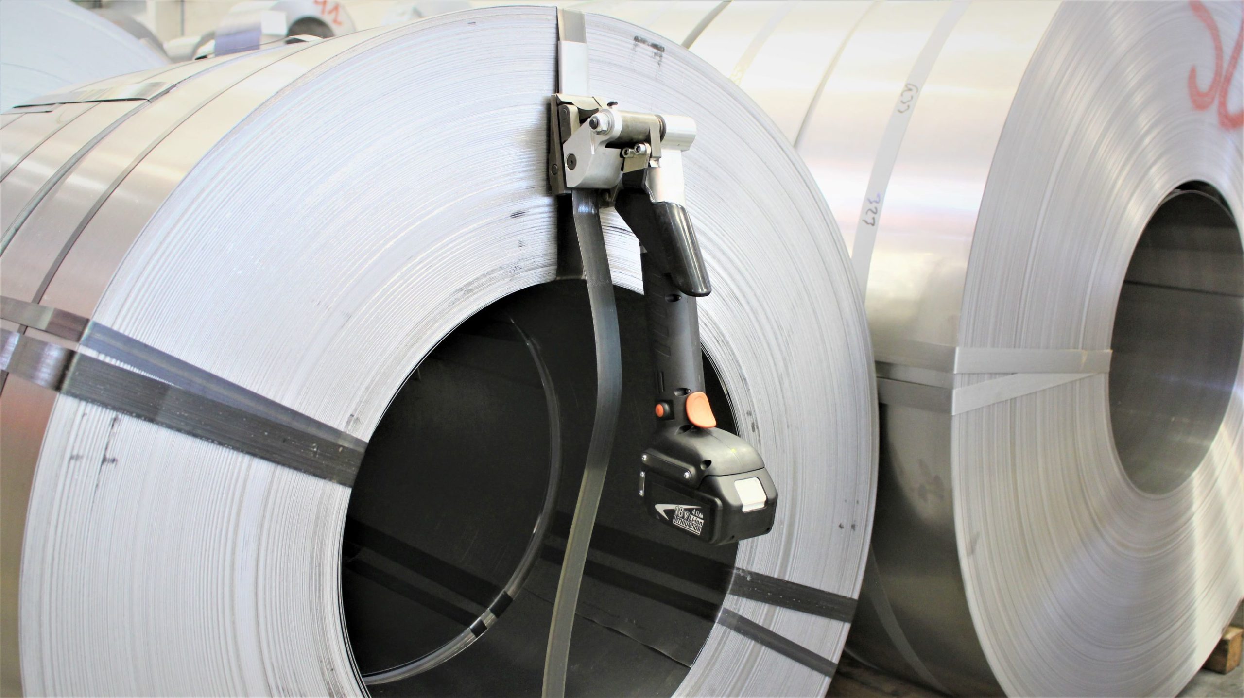 Ita 84 Battery Powered Steel Strapping Machine