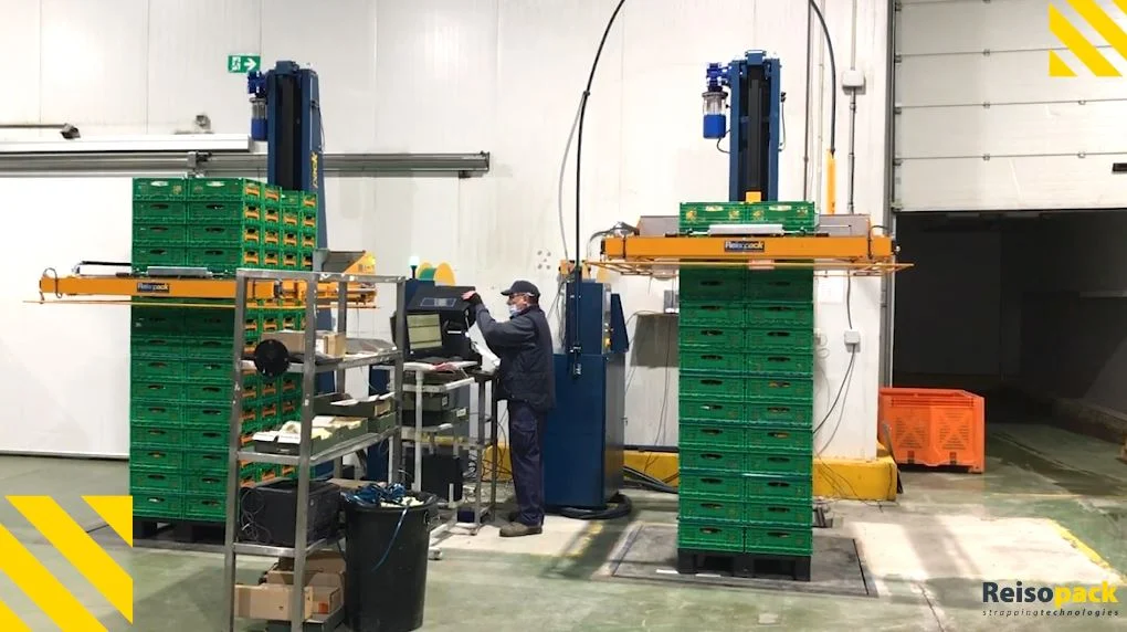 Reisopack 2903 Automatic Horizontal Pallet Strapping Machine